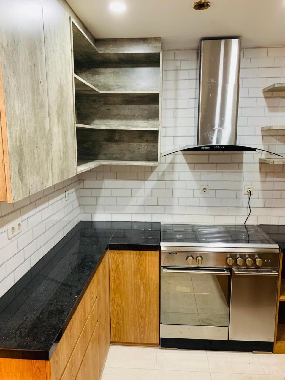 Exclusive Slipi Grogol Senayan Sudirman 3br 1 Full Furnished Apartment Jakarta