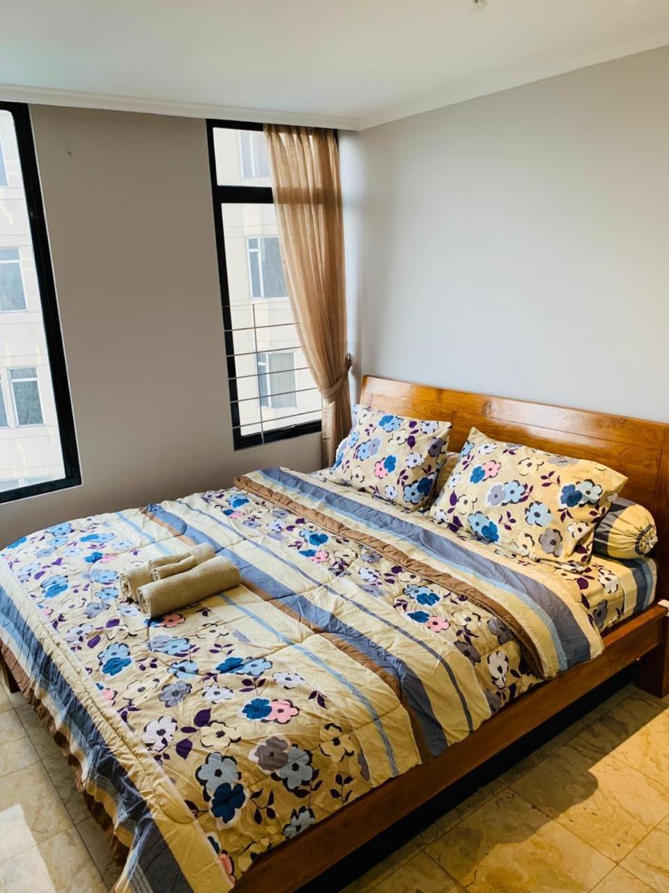 Exclusive Slipi Grogol Senayan Sudirman 3br 1 Full Furnished