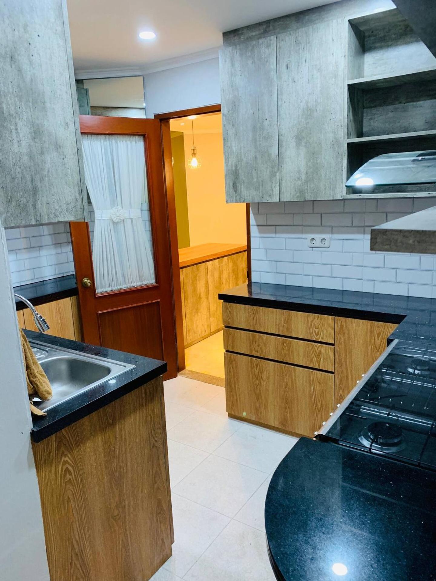 Exclusive Slipi Grogol Senayan Sudirman 3br 1 Full Furnished Apartment Jakarta