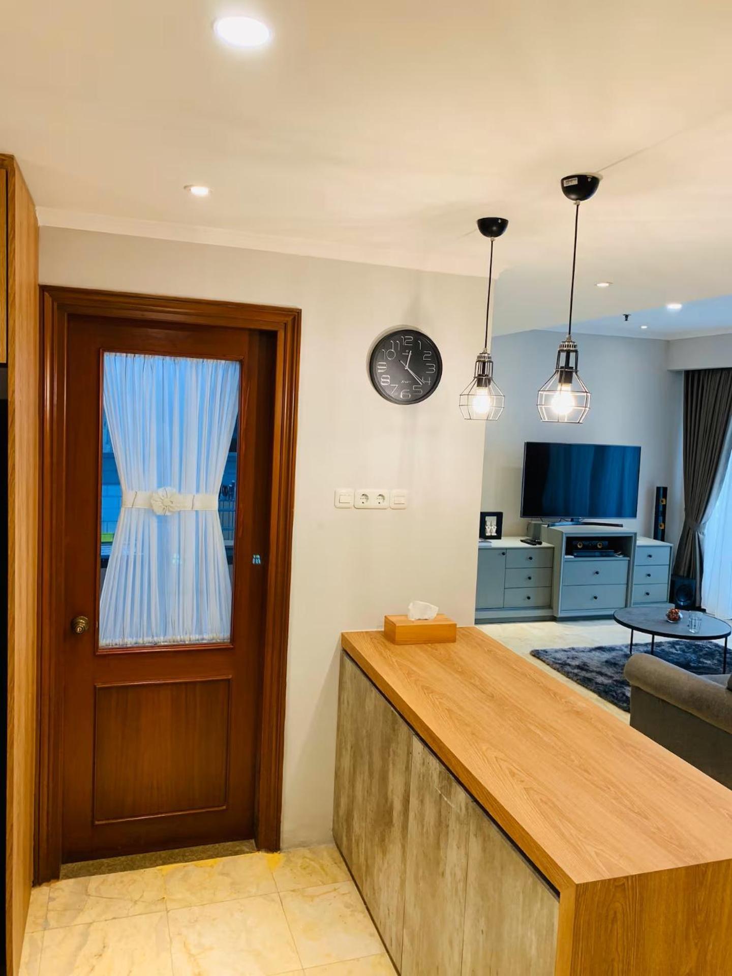 Exclusive Slipi Grogol Senayan Sudirman 3br 1 Full Furnished Apartment
